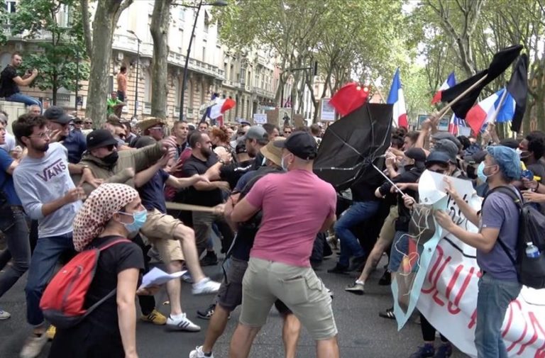 ΑΠΟ ΤΗΝ ΚΟΙΛΙΑ ΤΗΣ ΜΑΝΑΣ ΤΟΥΣ ΕΜΒΟΛΙΑΣΜΕΝΟΙ