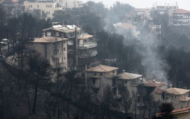 ΜΕ ΔΙΚΑΙΟΛΟΓΙΕΣ ΠΗΓΑΝ ΝΑ ”ΣΒΗΣΟΥΝ” ΤΗ ΦΩΤΙΑ