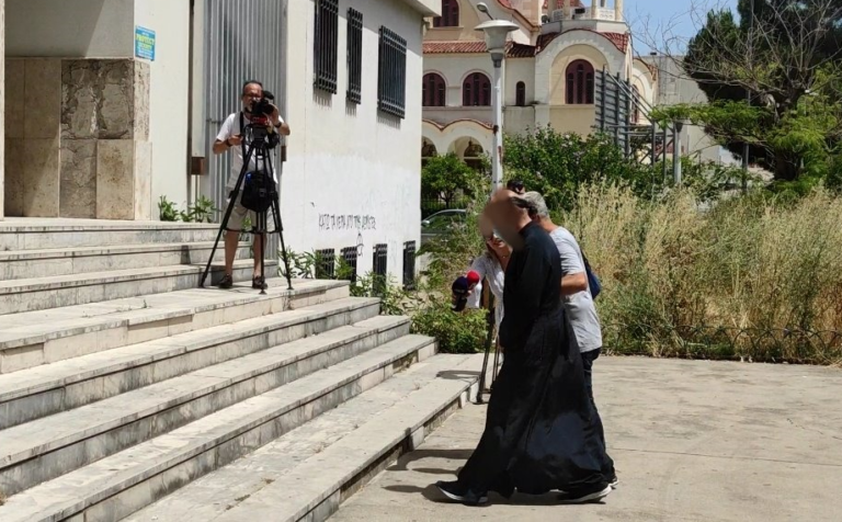 ΓΙΑ ΤΗΝ ΑΜΑΡΤΙΑ ΤΟΥ ΙΕΡΕΑ ΤΙ ΘΑ ΑΠΟΦΑΣΙΣΕΙ Ο ΘΕΟΣ