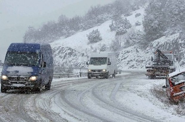 ΜΙΑ ΖΩΗ ΙΔΙΟΣ Ο ΑΙΩΝΙΟΣ ΜΑΛΑΚΑΣ