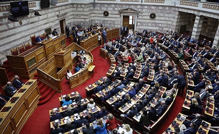 … ΚΙ ΕΜΕΙΣ ΕΔΩ ΜΙΛΑΜΕ ΑΚΟΜΑ ΓΙΑ ΠΡΟΛΕΤΑΡΙΑΤΟ